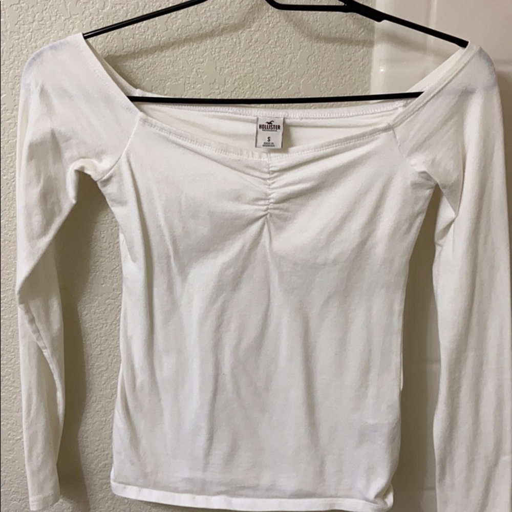 Cute long sleeve white top